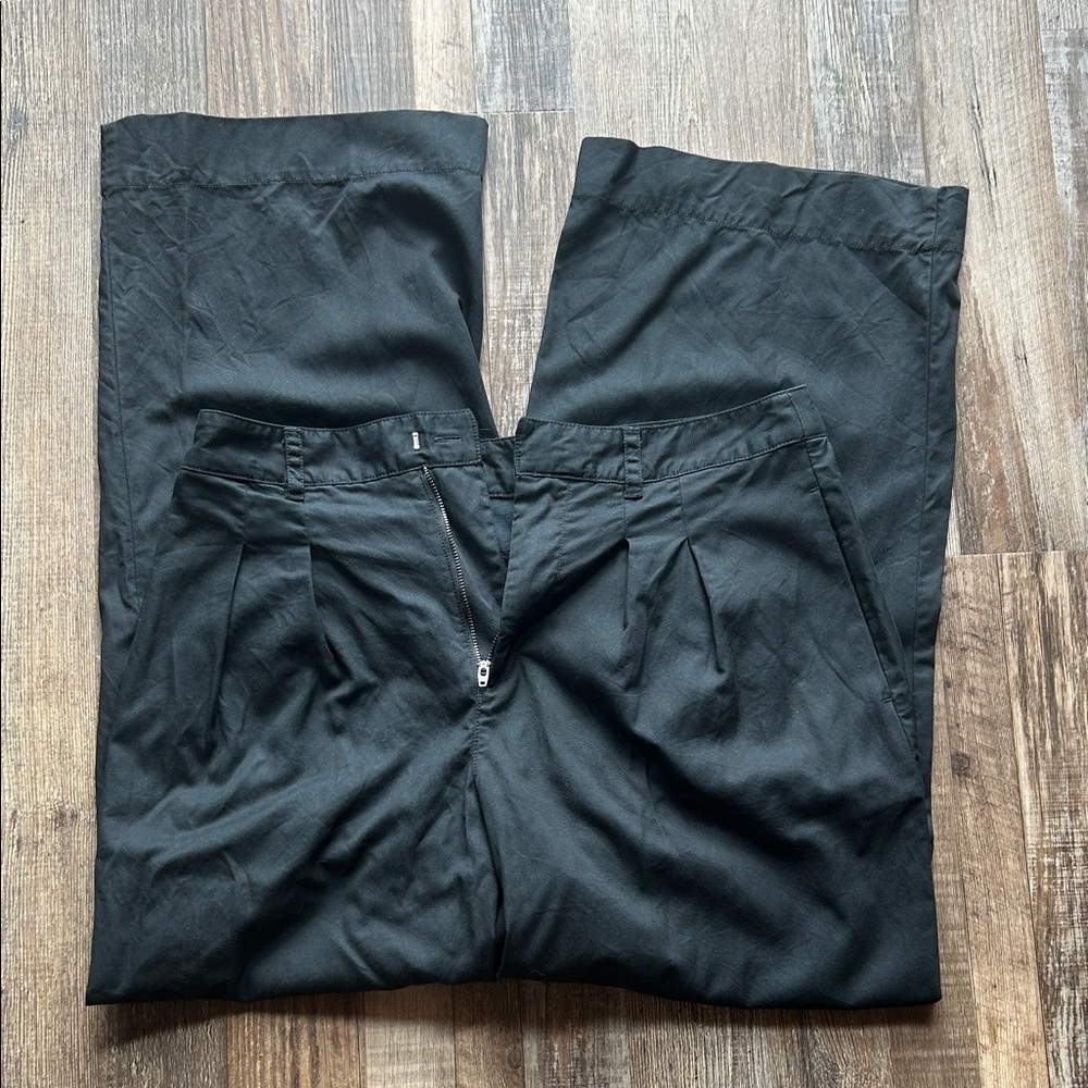 Black womans  Pants - Classic Pleated Trousers